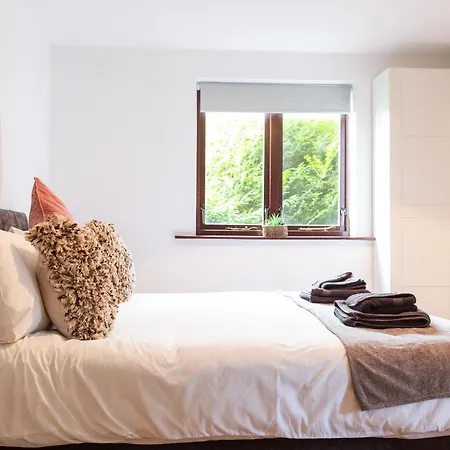 Maltings House Cosy And Stylish 2 Bedroom Flat Near The Centre With Free Parking And Ensuite