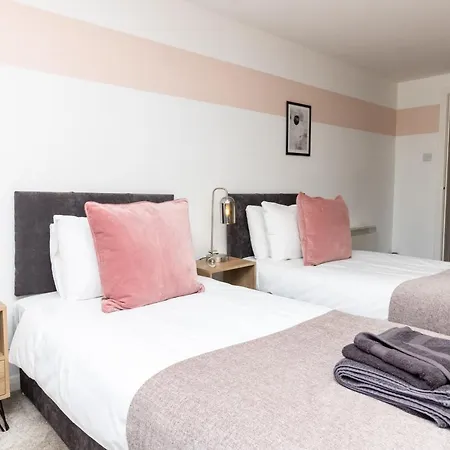 Maltings House Cosy And Stylish 2 Bedroom Flat Near The Centre With Free Parking And Ensuite شقة *