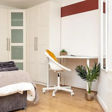 Maltings House Cosy And Stylish 2 Bedroom Flat Near The Centre With Free Parking And Ensuite *