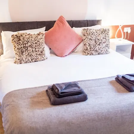 Maltings House Cosy And Stylish 2 Bedroom Flat Near The Centre With Free Parking And Ensuite