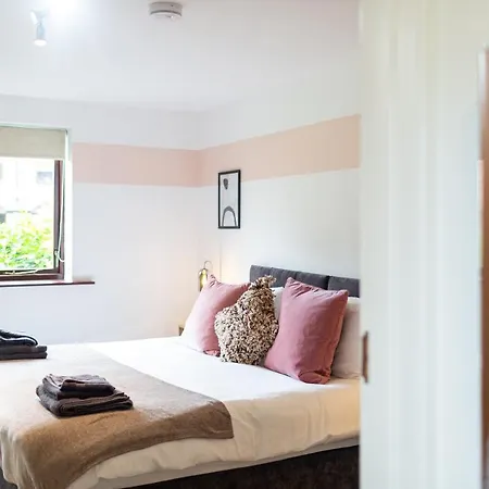 Maltings House Cosy And Stylish 2 Bedroom Flat Near The Centre With Free Parking And Ensuite *