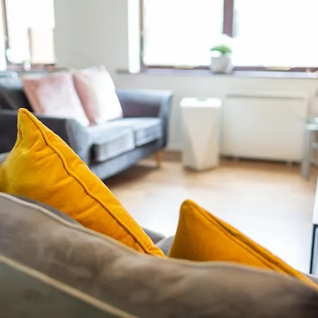 شقة Maltings House Cosy And Stylish 2 Bedroom Flat Near The Centre With Free Parking And Ensuite كارلايل