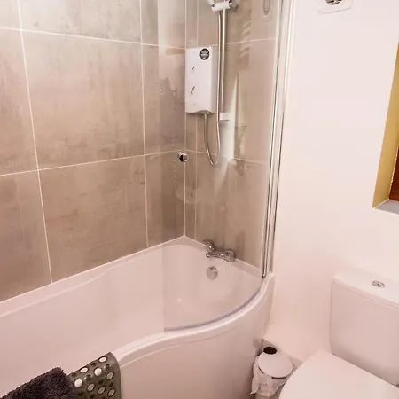 Maltings House Cosy And Stylish 2 Bedroom Flat Near The Centre With Free Parking And Ensuite Lägenhet